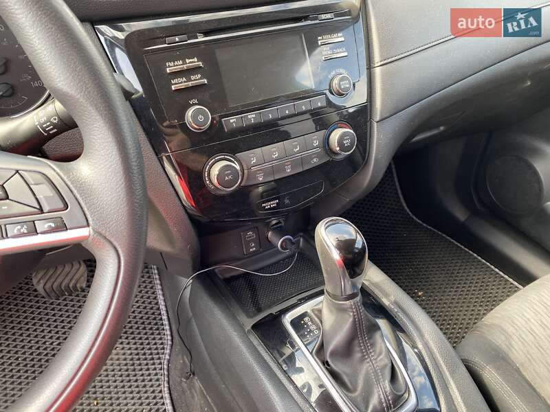 Внедорожник / Кроссовер Nissan Rogue 2017 в Одессе фото 13 Внедорожник / Кроссовер Nissan Rogue 2017 в Одессе