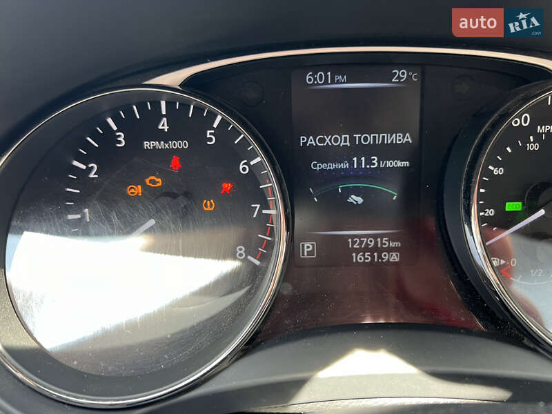 Позашляховик / Кросовер Nissan Rogue 2015 в Полтаві