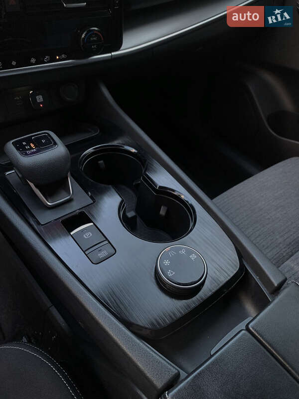 Внедорожник / Кроссовер Nissan Rogue 2020 в Ивано-Франковске