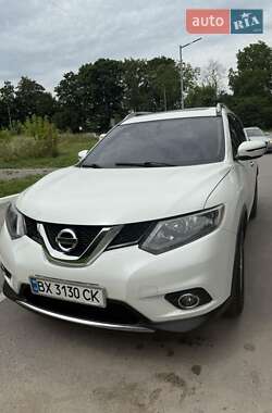 Внедорожник / Кроссовер Nissan Rogue 2016 в 