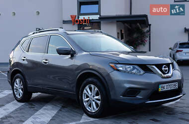 Внедорожник / Кроссовер Nissan Rogue 2016 в Ровно