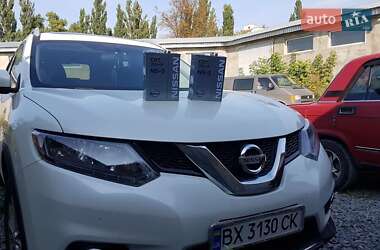 Внедорожник / Кроссовер Nissan Rogue 2016 в 