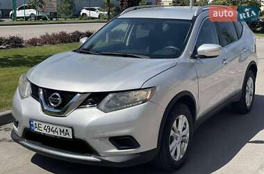 Внедорожник / Кроссовер Nissan Rogue 2015 в 