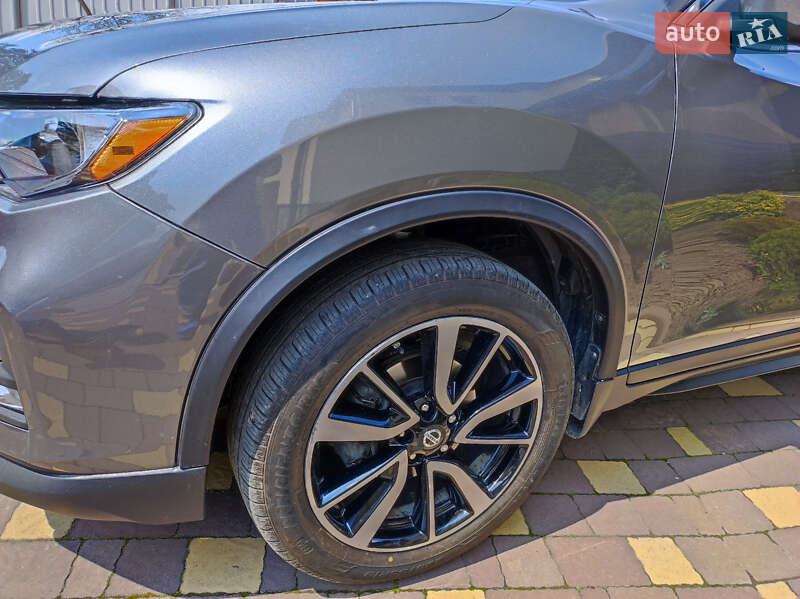 Внедорожник / Кроссовер Nissan Rogue 2018 в Жидачове