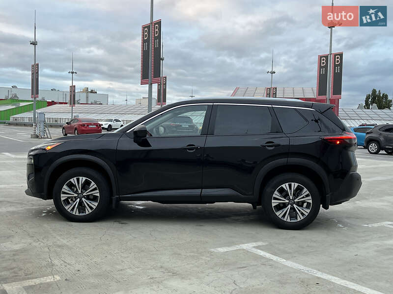 Позашляховик / Кросовер Nissan Rogue 2023 в Києві