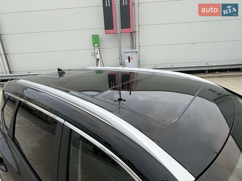 Позашляховик / Кросовер Nissan Rogue 2023 в Києві