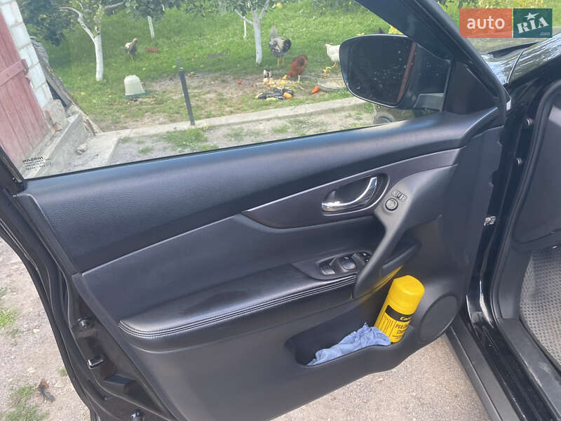 Внедорожник / Кроссовер Nissan Rogue 2015 в Хмельнике