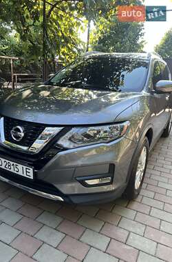 Внедорожник / Кроссовер Nissan Rogue 2017 в Мукачево
