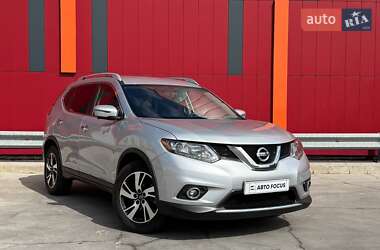 Внедорожник / Кроссовер Nissan Rogue 2015 в Киеве