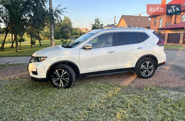 Позашляховик / Кросовер Nissan Rogue 2019 в Києві