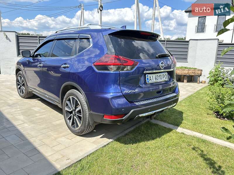 Внедорожник / Кроссовер Nissan Rogue 2018 в Киеве