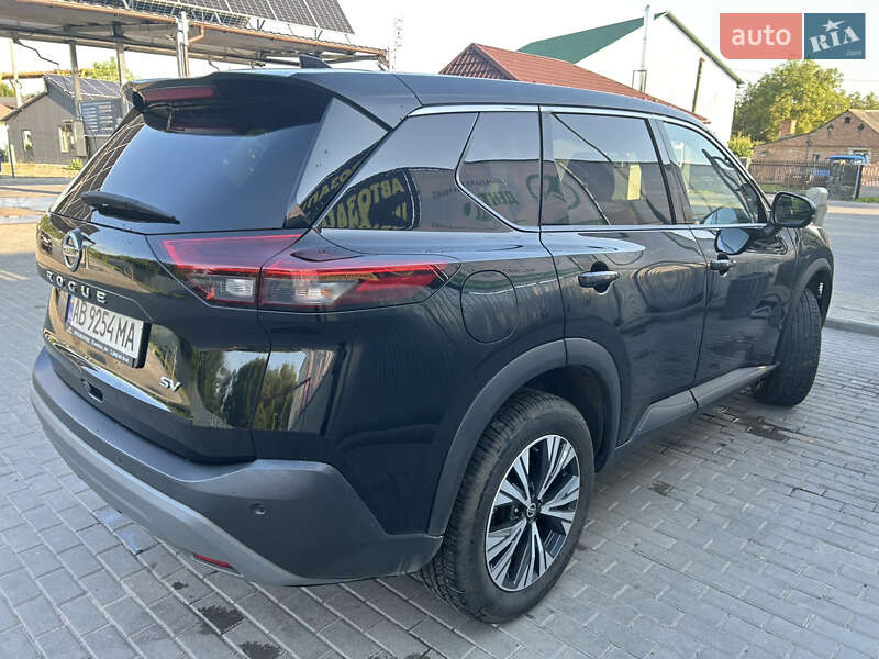 Внедорожник / Кроссовер Nissan Rogue 2021 в Виннице