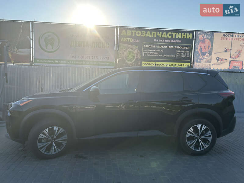 Внедорожник / Кроссовер Nissan Rogue 2021 в Виннице