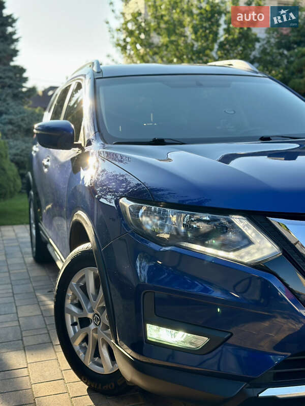 Внедорожник / Кроссовер Nissan Rogue 2017 в Виннице