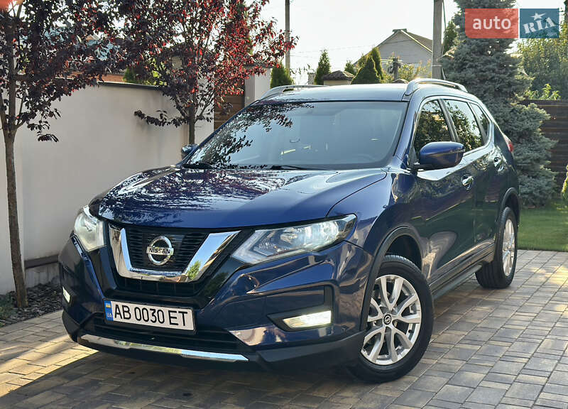 Внедорожник / Кроссовер Nissan Rogue 2017 в Виннице