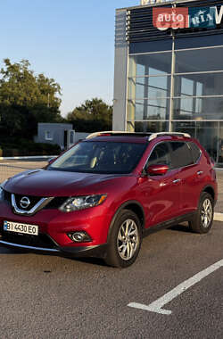 Позашляховик / Кросовер Nissan Rogue 2015 в Полтаві