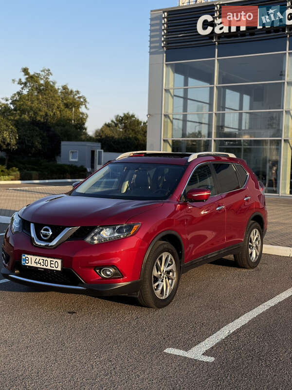Внедорожник / Кроссовер Nissan Rogue 2015 в 
