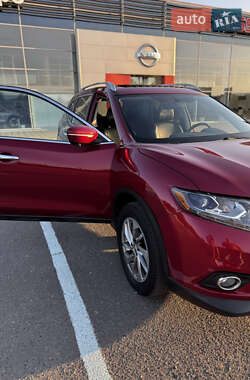 Внедорожник / Кроссовер Nissan Rogue 2015 в 
