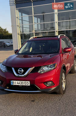 Внедорожник / Кроссовер Nissan Rogue 2015 в 