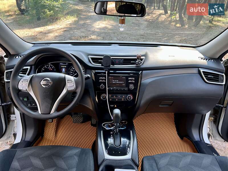 Внедорожник / Кроссовер Nissan Rogue 2015 в Горишних Плавнях фото 9 Внедорожник / Кроссовер Nissan Rogue 2015 в Горишних Плавнях