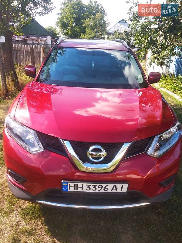 Позашляховик / Кросовер Nissan Rogue 2016 в Кам'янці