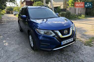 Внедорожник / Кроссовер Nissan Rogue 2017 в Харькове