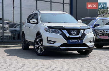 Внедорожник / Кроссовер Nissan Rogue 2017 в 