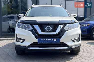 Внедорожник / Кроссовер Nissan Rogue 2017 в 