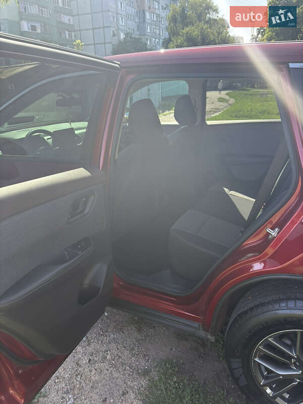 Внедорожник / Кроссовер Nissan Rogue 2021 в Полтаве