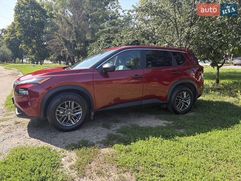 Внедорожник / Кроссовер Nissan Rogue 2021 в Полтаве