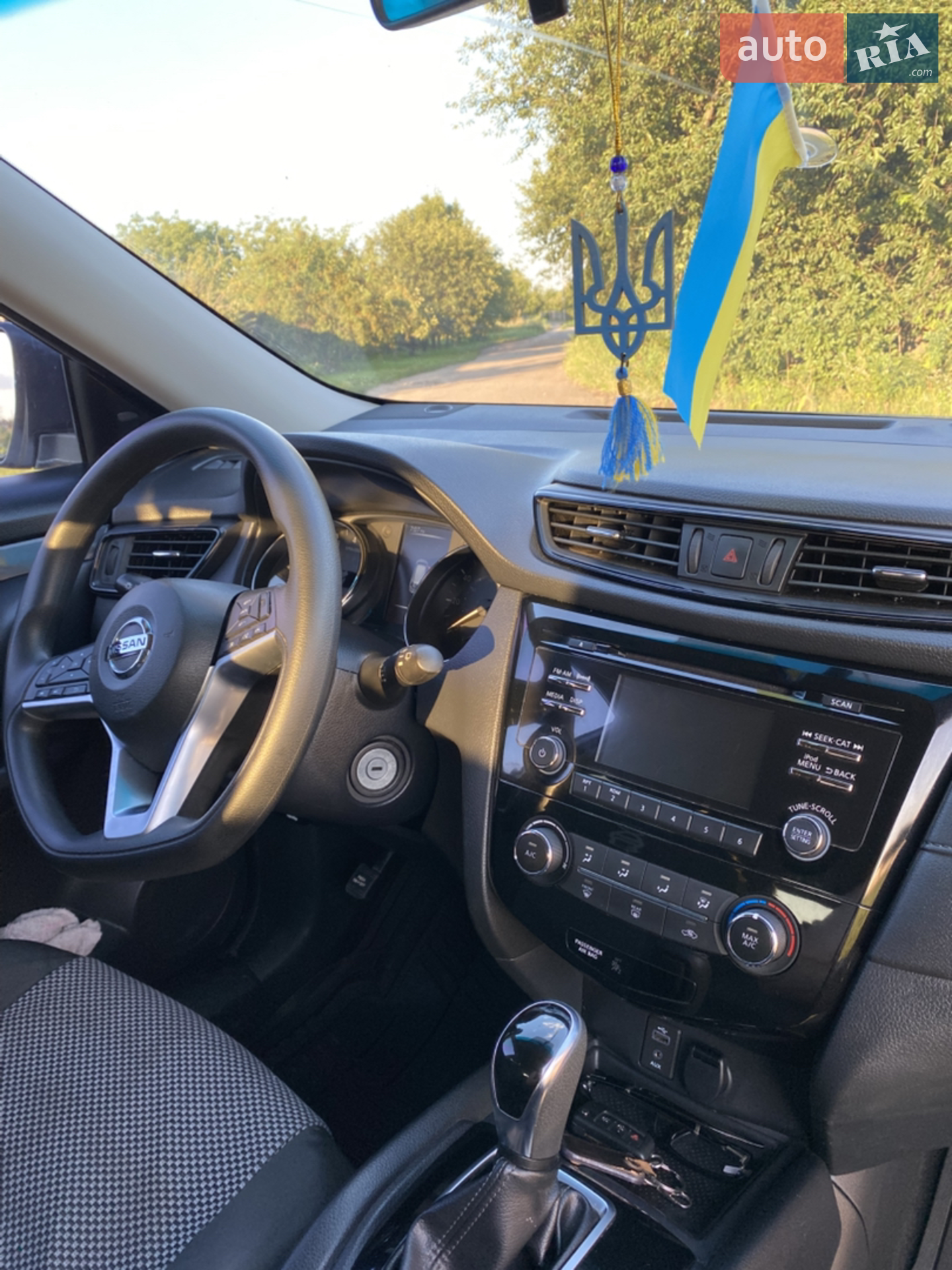 2017 Nissan Rogue - мініатюра 11