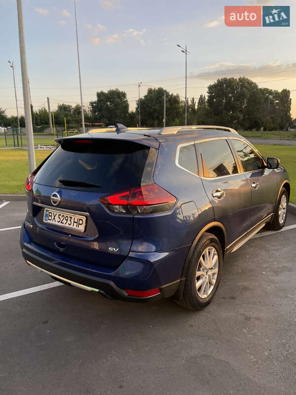Внедорожник / Кроссовер Nissan Rogue 2018 в Киеве