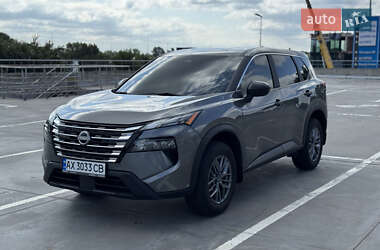 Позашляховик / Кросовер Nissan Rogue 2024 в Києві