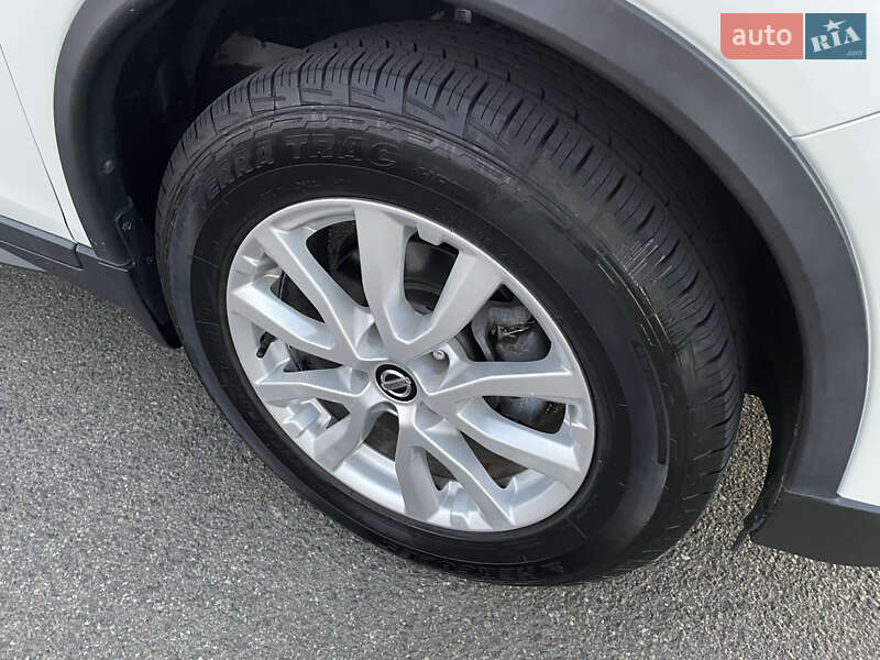 Внедорожник / Кроссовер Nissan Rogue 2018 в Киеве