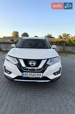 Внедорожник / Кроссовер Nissan Rogue 2018 в Ильинцах