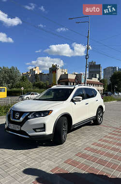 Внедорожник / Кроссовер Nissan Rogue 2018 в Броварах