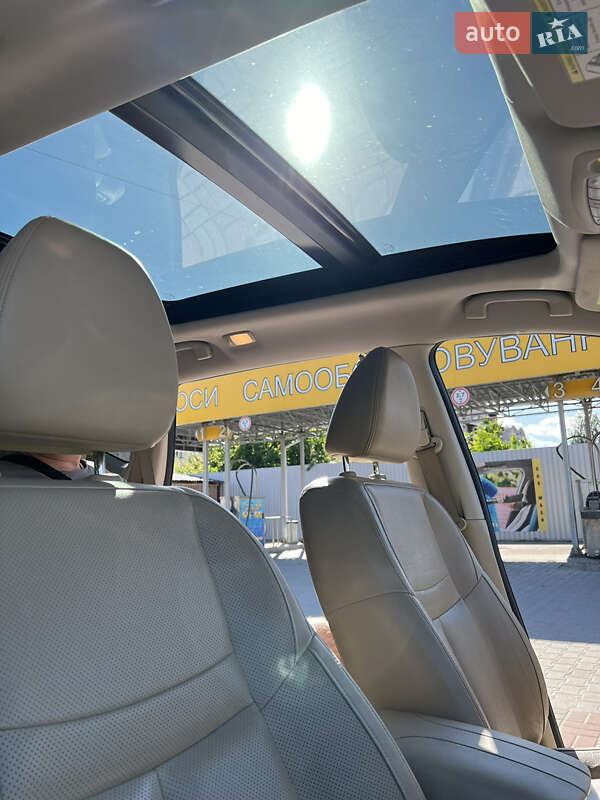 Позашляховик / Кросовер Nissan Rogue 2018 в Броварах