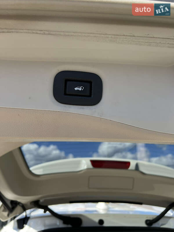 Позашляховик / Кросовер Nissan Rogue 2018 в Броварах