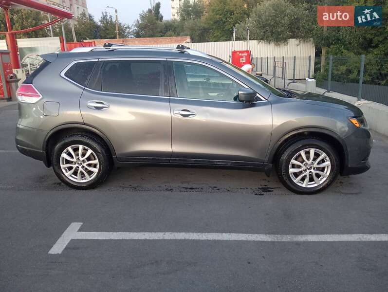 Позашляховик / Кросовер Nissan Rogue 2016 в Вороновиці