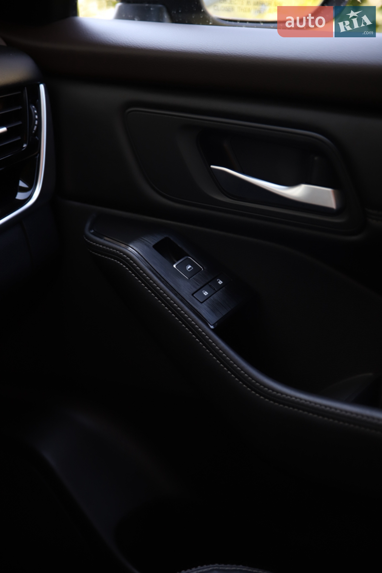 2022 Nissan Rogue - мініатюра 43