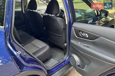 Внедорожник / Кроссовер Nissan Rogue 2019 в 