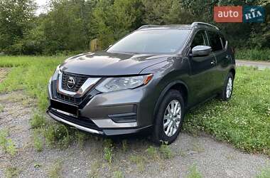 Внедорожник / Кроссовер Nissan Rogue 2018 в Киеве