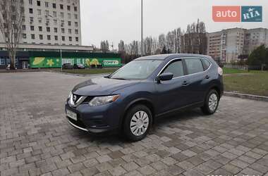 Внедорожник / Кроссовер Nissan Rogue 2015 в Черкассах