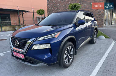 Внедорожник / Кроссовер Nissan Rogue 2021 в Киеве
