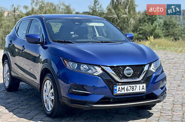 Внедорожник / Кроссовер Nissan Rogue 2020 в Житомире