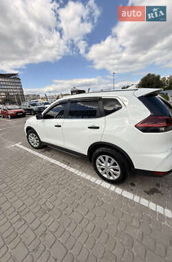 Внедорожник / Кроссовер Nissan Rogue 2020 в 