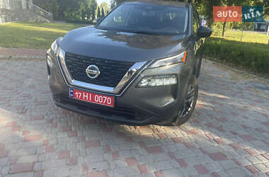 Внедорожник / Кроссовер Nissan Rogue 2021 в Лубнах