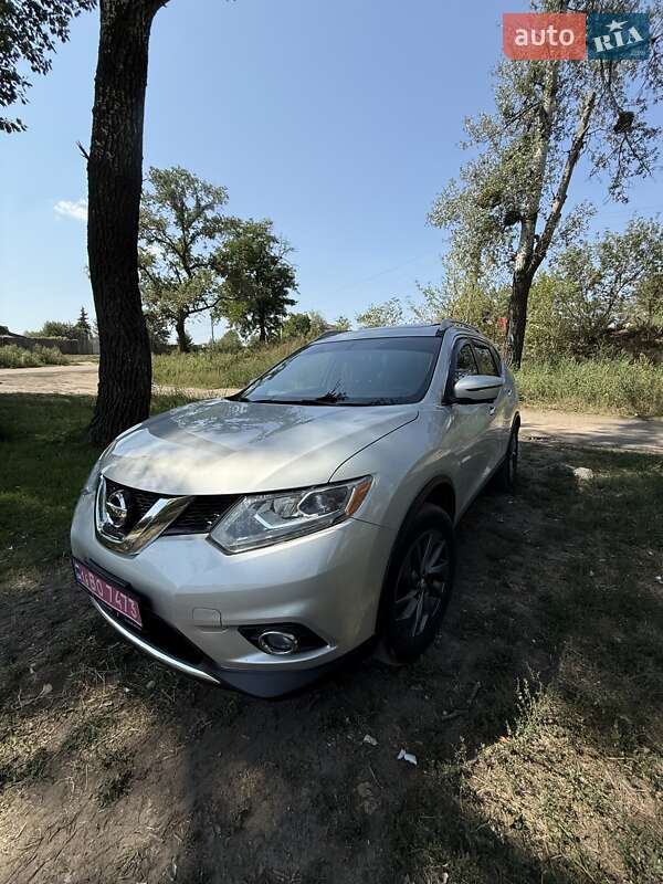 Позашляховик / Кросовер Nissan Rogue 2016 в Ізюмі