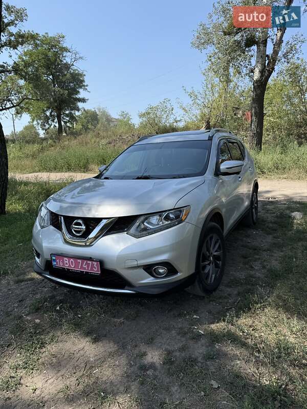 Позашляховик / Кросовер Nissan Rogue 2016 в Ізюмі