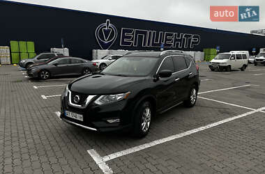 Позашляховик / Кросовер Nissan Rogue 2017 в Івано-Франківську